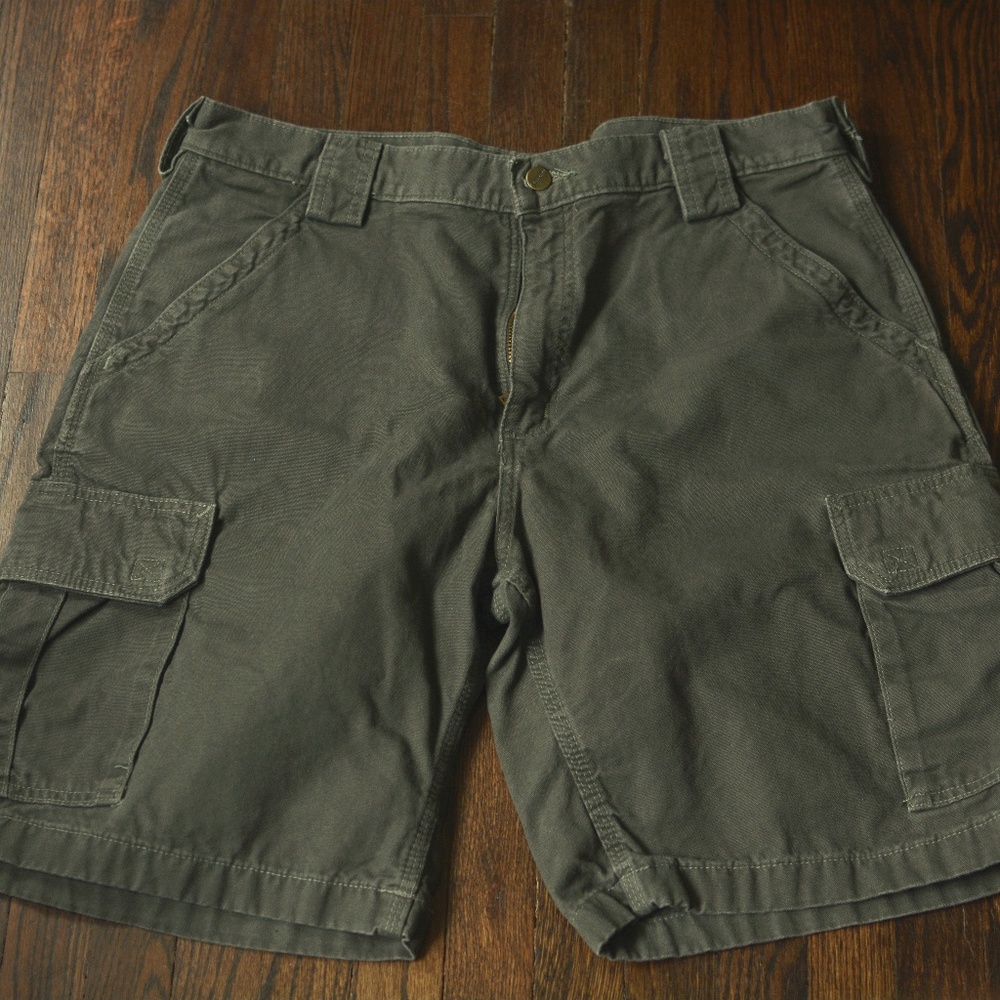 Carhartt olive green cargo shorts size 36